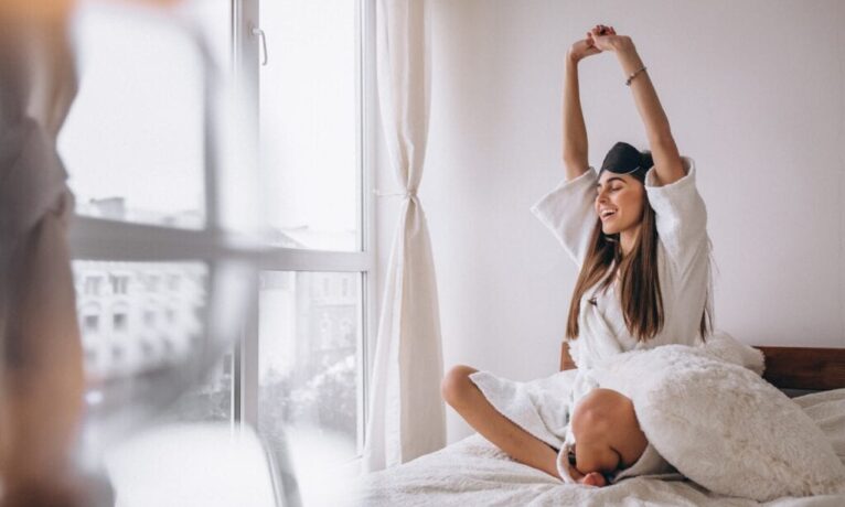 Praktyka zdrowego obudzania: Poranne rytuały wspierające zdrowy tryb życia
